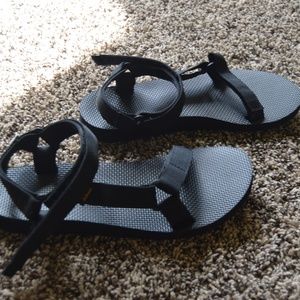 Teva Universal Black Sandals Size 10